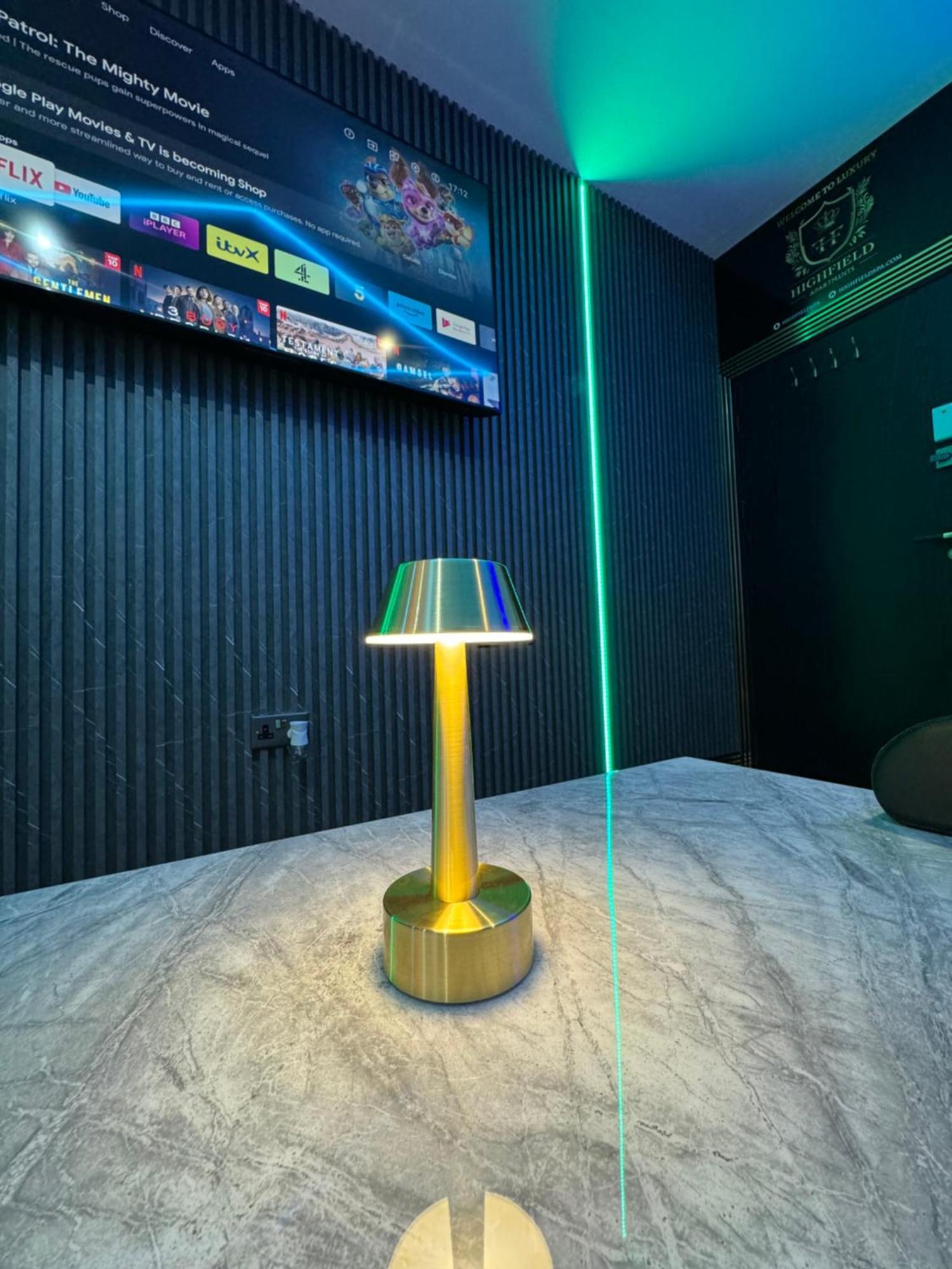 Highfield Private Spa Apartment Bradford  Kültér fotó
