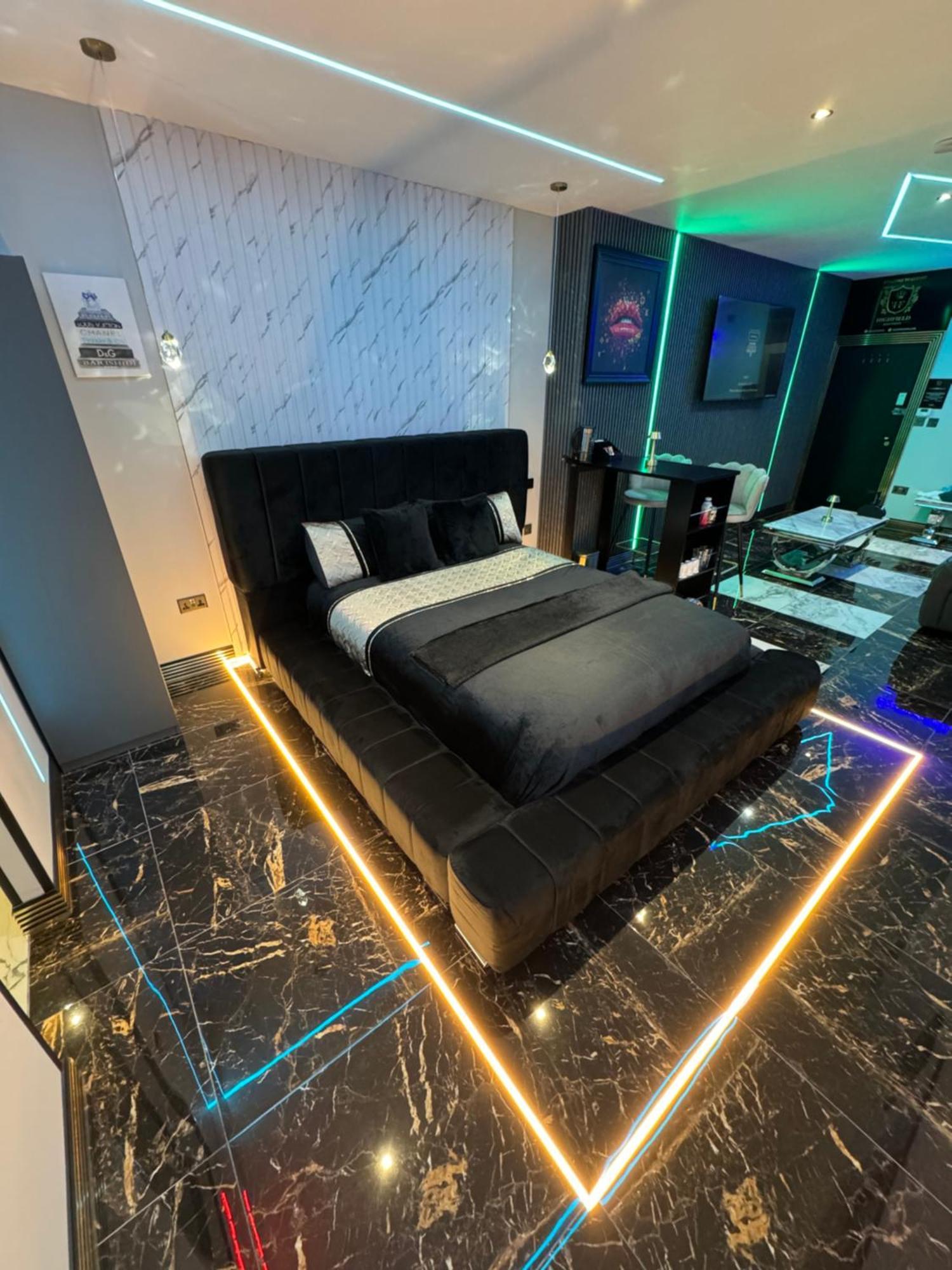Highfield Private Spa Apartment Bradford  Kültér fotó